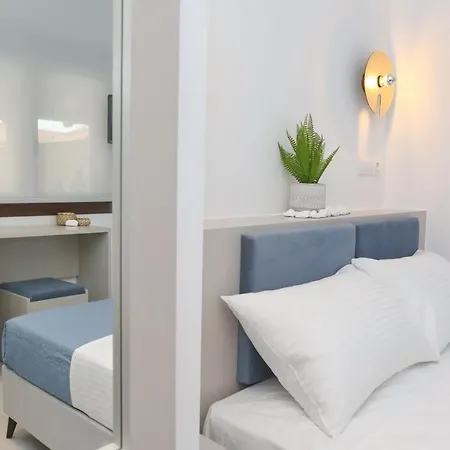 Blue Wave Apartment *